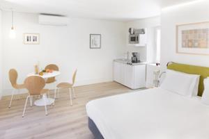 Lisbon Serviced Apartments - Ascensor Da Bica Экстерьер фото